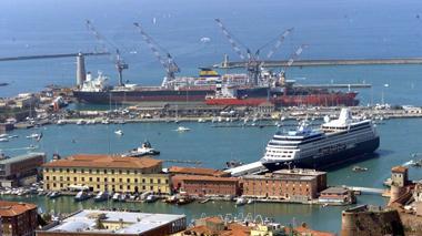 Il porto punta sul corridoio mediterraneo-balcanico