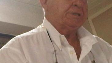 Anziani in guerra per il sequestro del gazebo dei Saggi