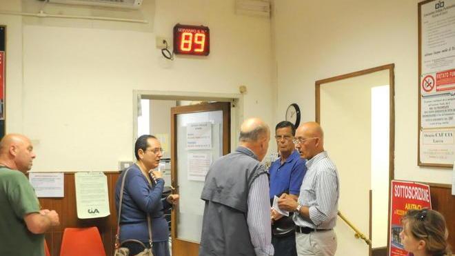 Tutti in fila per imparare a pagare l’Imu