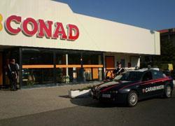 Rubano al supermercato: denunciati due minorenni 