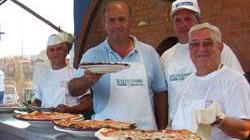 Ponte a Egola accende i forni per le pizze