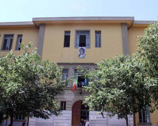 La scuola vuole dare il diploma a Lorenzo 