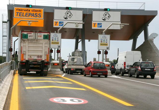Tirrenica, rilasciati 1650 telepass. Procedono le pratiche per le esenzionidei residenti 