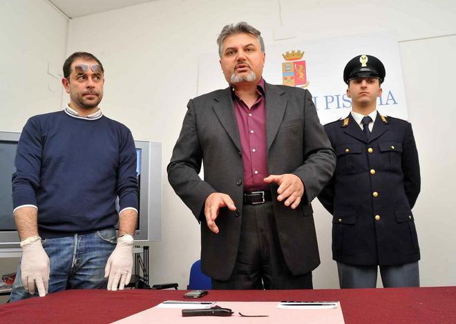 Teneva eroina nella cassaforte: arrestato 
