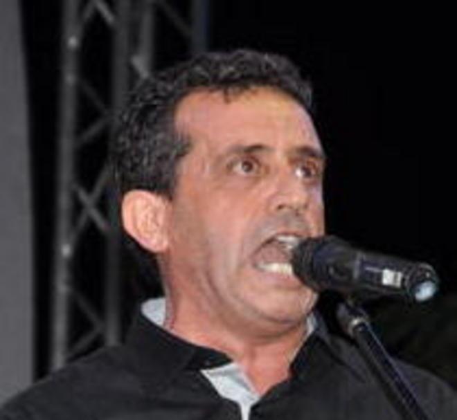 Si ride con Rosteni