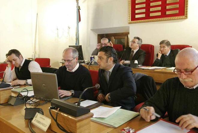 Il Pdl all’attacco «Panattoni dimettiti siamo allo sfacelo» 