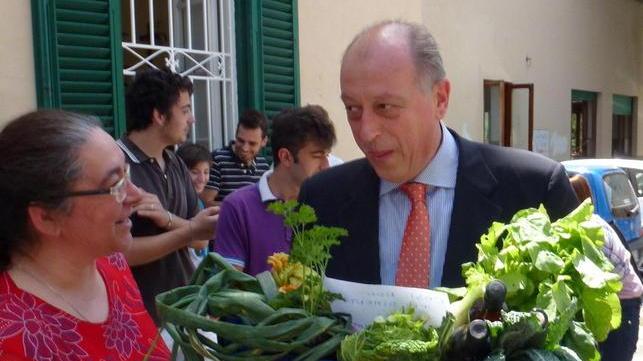 Ma al tecnico Busdraghi la chiusura è festeggiata col mercatino contadino