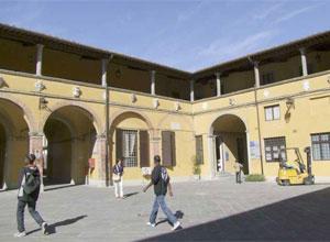 Infermiere muore di notte all’ospedale nel turno di lavoro 