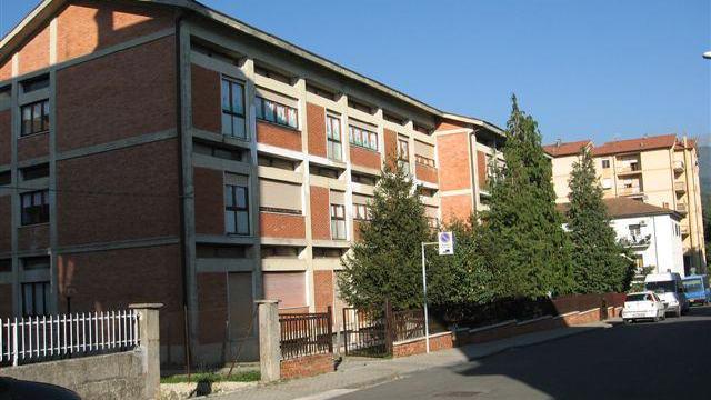 Pontremoli, cinque alunni bocciati in una prima elementare: uno è disabile