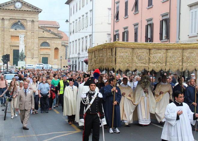 La Chiesa al fianco dei terremotati