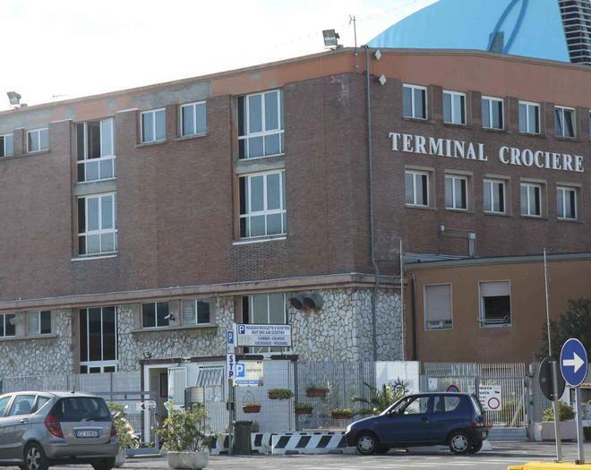 Carnival minaccia di saltare Livorno: smacco evitato in extremis 