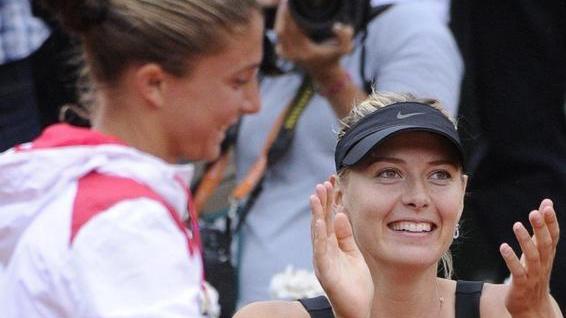 Nadal, due set da marziano: ma al quarto lo salva la pioggia