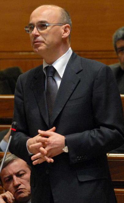 Soru cede le quote dell’Unità 