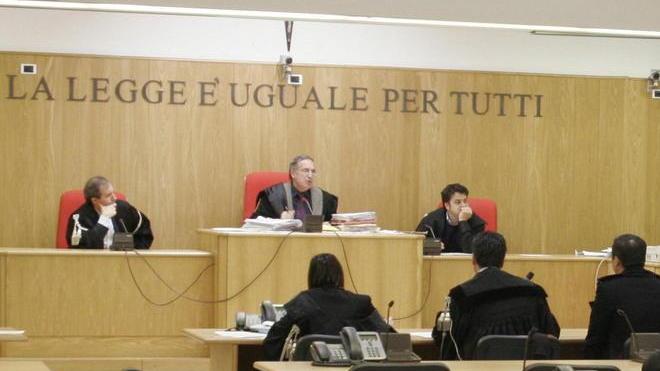 Allianz accusa il re degli assicuratori