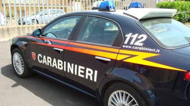 Il fratello si “buca”, lui chiama i carabinieri e fa arrestare 3 pusher