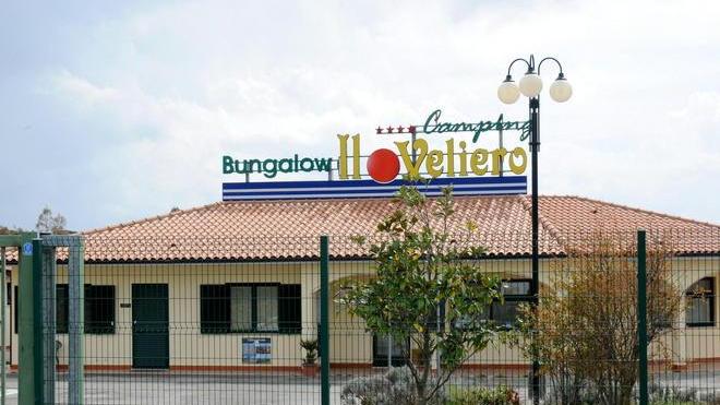 Vandali scatenati al villaggio turistico