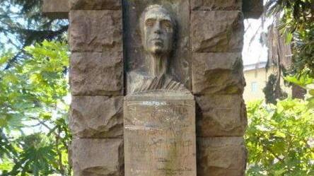 Rimesso a nuovo il monumento dedicato a Matteotti