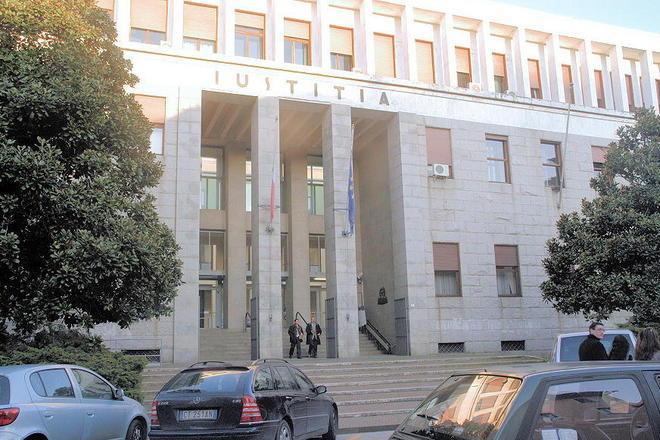 Abbreviato per l’avvocata sotto inchiesta