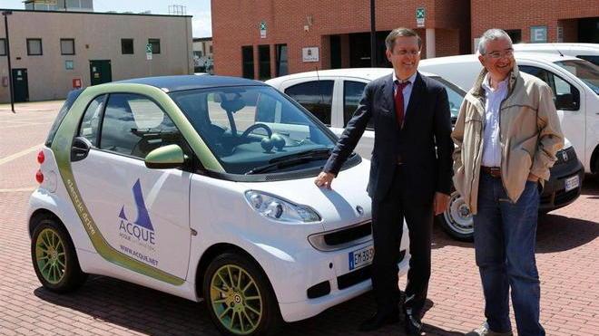 Un’auto elettrica per Acque Spa