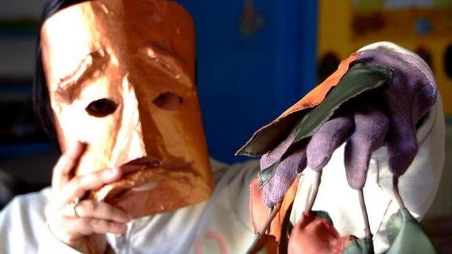 “Ricordi del bosco” il teatro sociale va oltre la scena