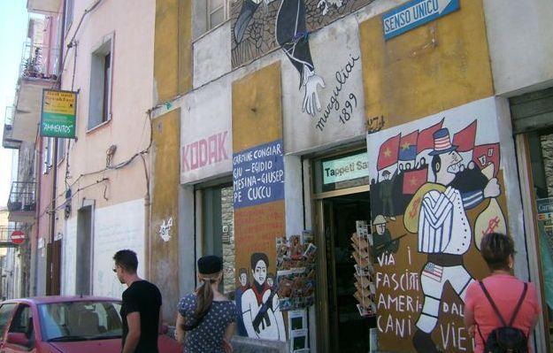 Orgosolo, due turiste francesi vittime dei baby rapinatori 