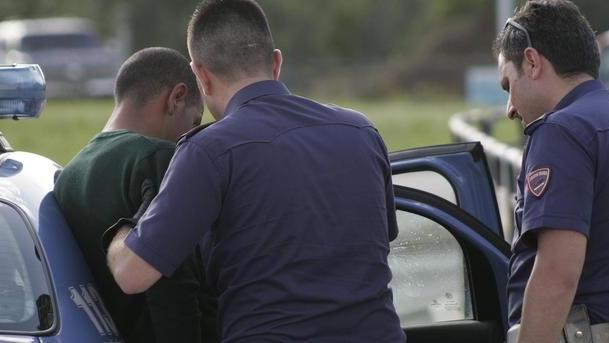 Preso spacciatore di cocaina I clienti lo cercano al telefono
