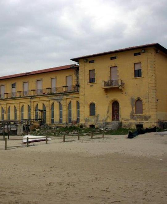 Il comitato: «Dubbi sul bando» 