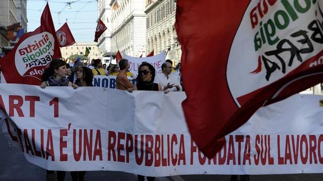 Attenzione ai giovani e agli ultra 50enni