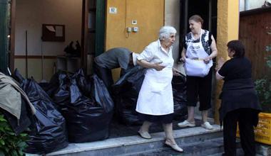 A fuoco il magazzino della Caritas, distrutte le riserve di cibo 