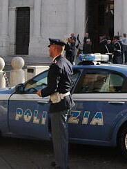 La famiglia dorme, i ladri svaligiano la casa 