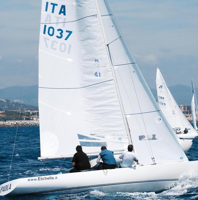 Vela, l’etchell Paola primo fra gli italiani al trofeo Motomar 
