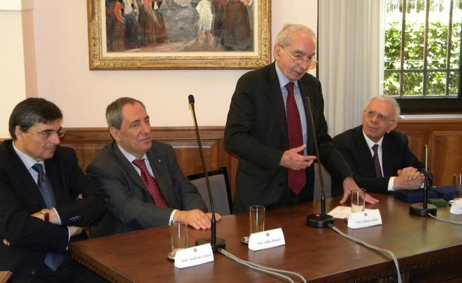 Cossiga, docente che ha amato la politica 