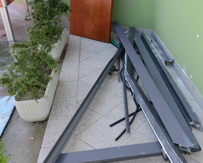Sparano un colpo per fermare i ladri 