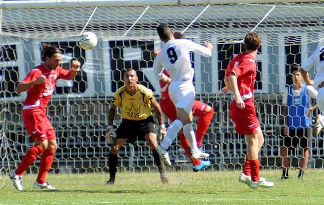 La curva Balloni ordina: «Sbrigiamoli» 