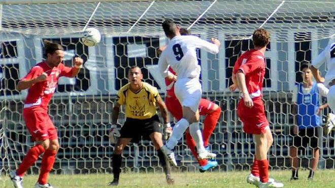 La curva Balloni ordina: «Sbrigiamoli»