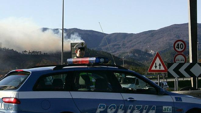 Scontro in autostrada, gravi due giovani