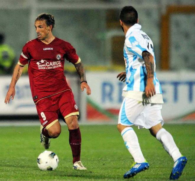 Il futuro di Paulinho è in maglia Pescara Castaldo è il sostituto 