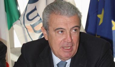 Caverni s’infuria: «Non faccio favori al mio socio in affari» 