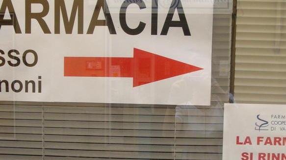 Lavori in farmacia Dipendente chiama il 112