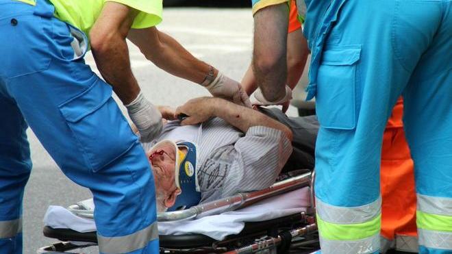 Due pedoni investiti in poche ore, uno è grave