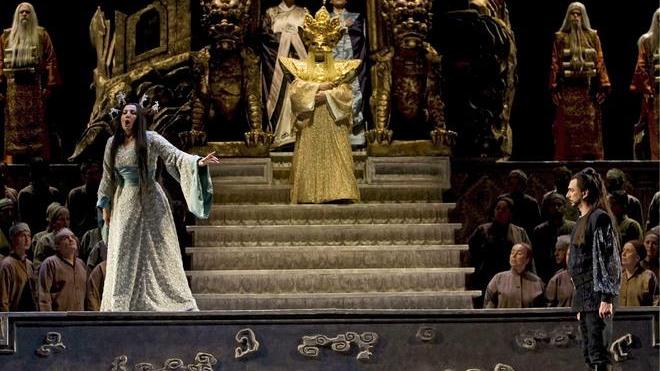 Dalla comunità cinese 20mila euro per Turandot