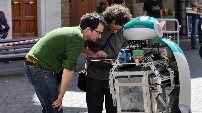 Al Sant’Anna giuristi ed esperti di robotica a confronto 