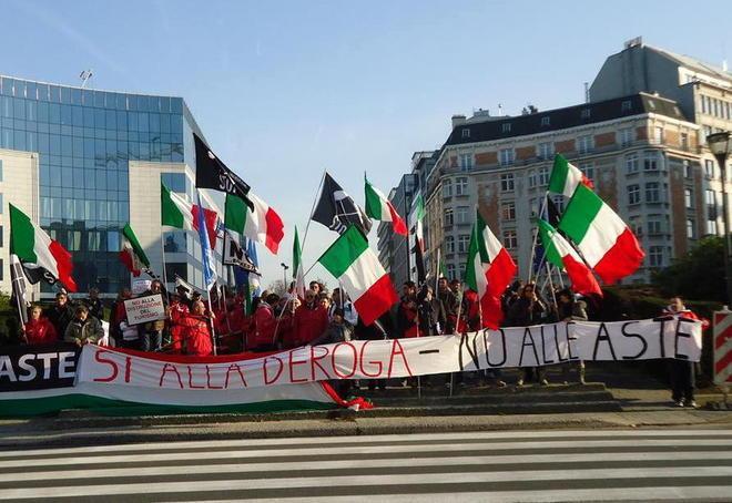 Fatto il decreto per i bagni (con le aste) 