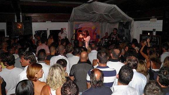 Torna la musica dell’estate, riapre il “Giannino Live”