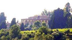 Ladri scatenati nella tenuta di Pieve S. Stefano Rubano nella camera da letto di una segretaria