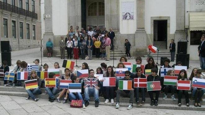 Boom di iscrizioni e di bocciati