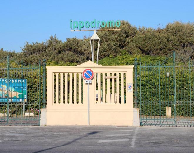L’Alfea ai lavoratori: «Licenziatevi» 