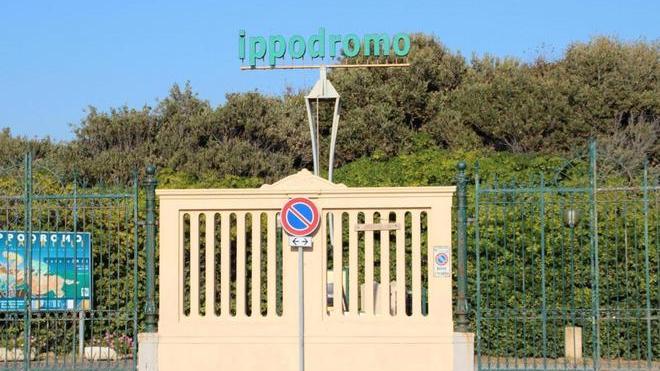 L’Alfea ai lavoratori: «Licenziatevi»
