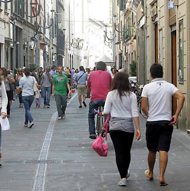 Fino a 2mila euro in regalo per il restyling dei negozi 