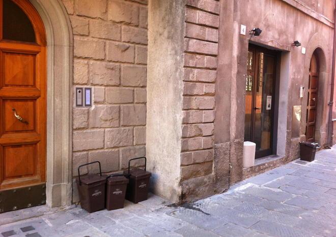 Porta a porta e una nuova isola ecologica